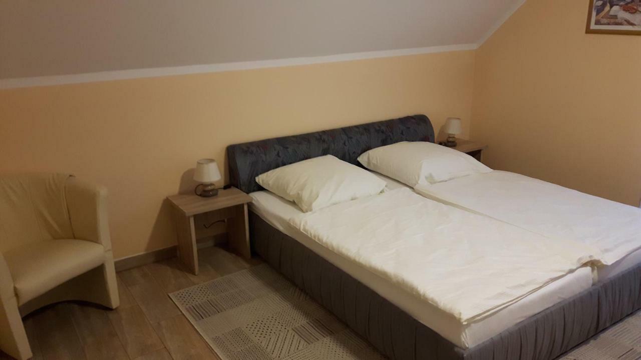 Blessem Ferienwohnung Deussen מראה חיצוני תמונה