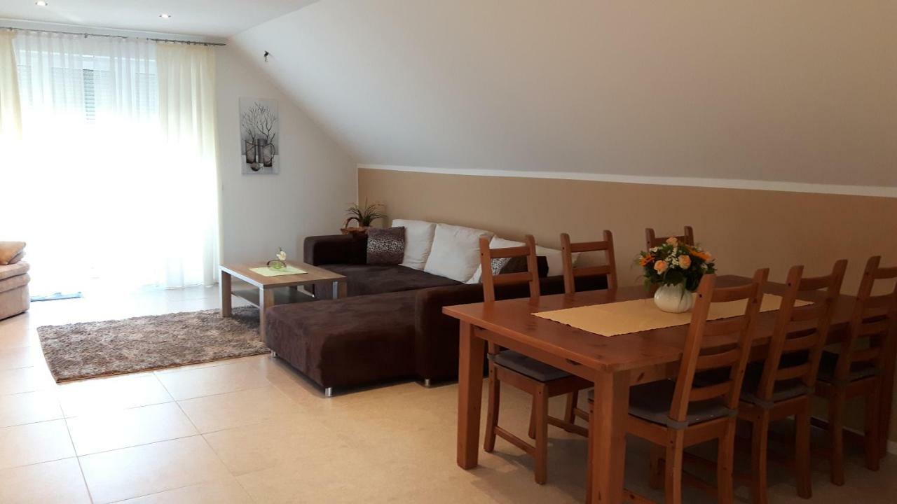 Blessem Ferienwohnung Deussen מראה חיצוני תמונה